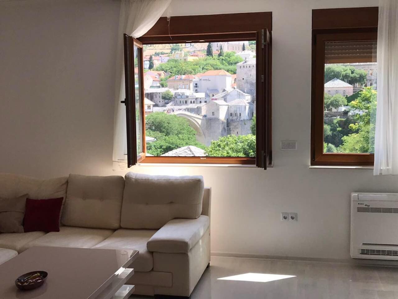 Apartment Light De Luxe - With Old Bridge View Mostar Eksteriør billede