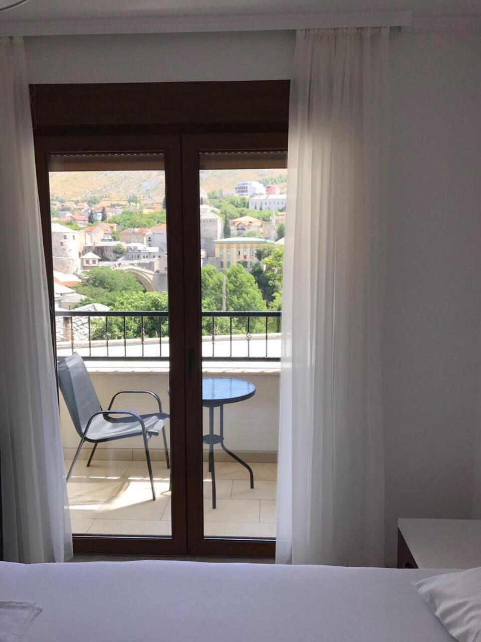 Apartment Light De Luxe - With Old Bridge View Mostar Eksteriør billede